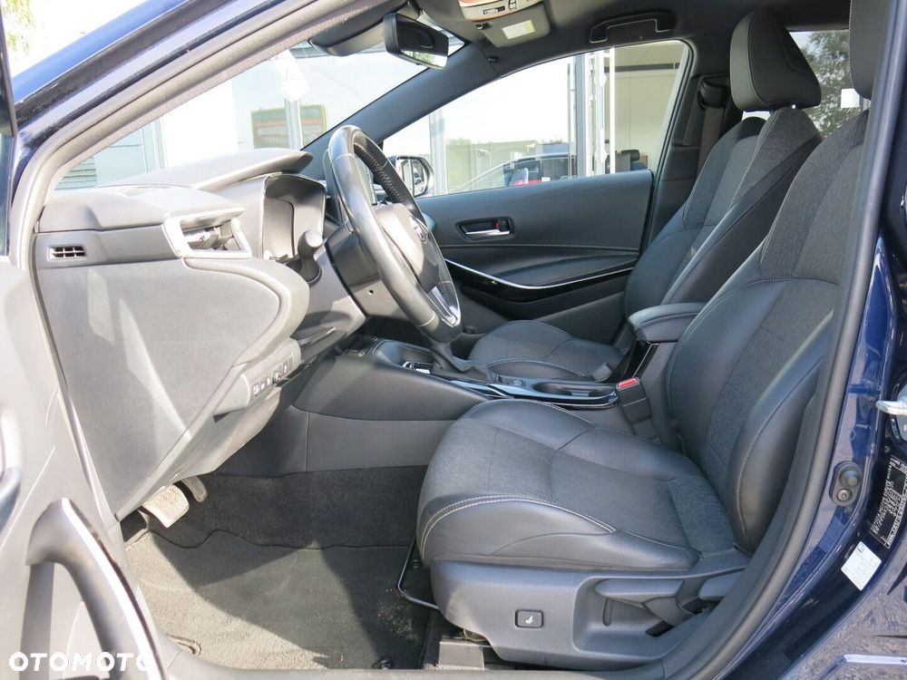 Toyota Corolla 1.8 Hybrid Comfort - 12