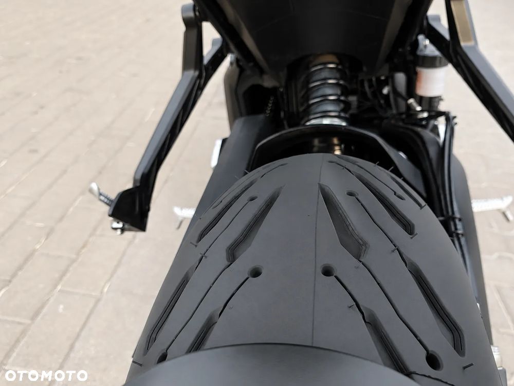 Triumph Trident - 4