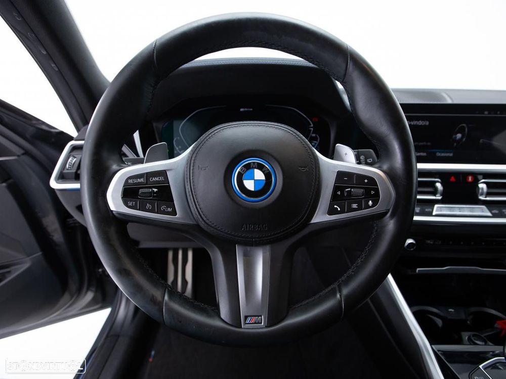BMW 320 e Pack Desportivo M Auto - 21