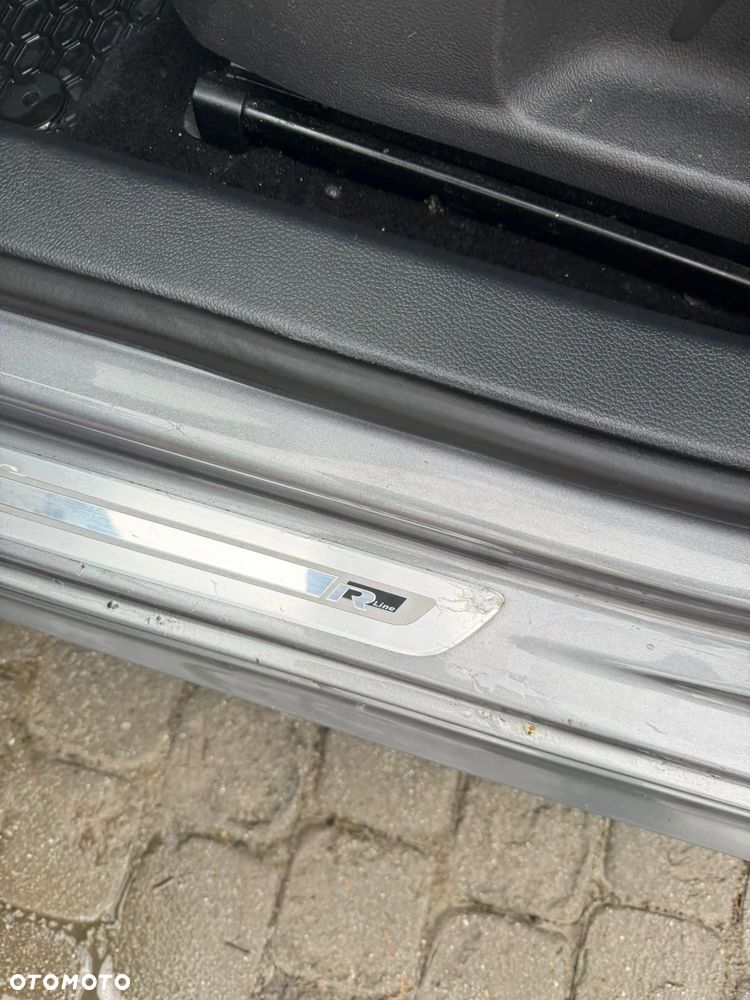 Volkswagen Golf - 30