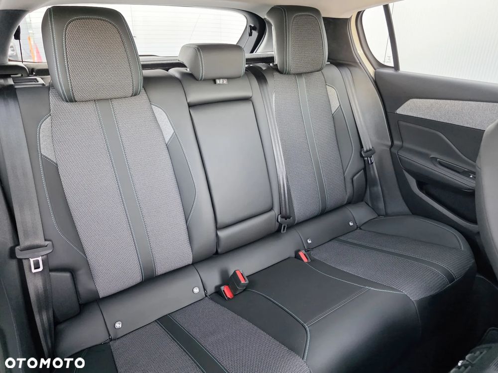 Peugeot 308 1.2 PureTech Allure Pack S&S EAT8 - 16