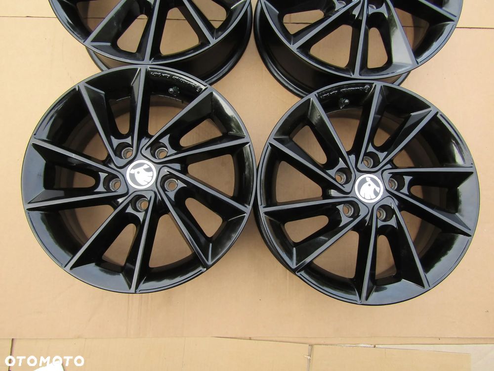 4x Felgi 16 Skoda Octavia II III IV Karoq VW T-ROC T Roc Jetta Golf V VI VII Touran Caddy Jetta Seat Ateca Leon Ateca 6 j 5x112 ET43 - 5