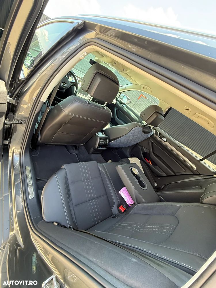 Volkswagen Passat 2.0 TDI SCR DSG 4Motion Alltrack - 11