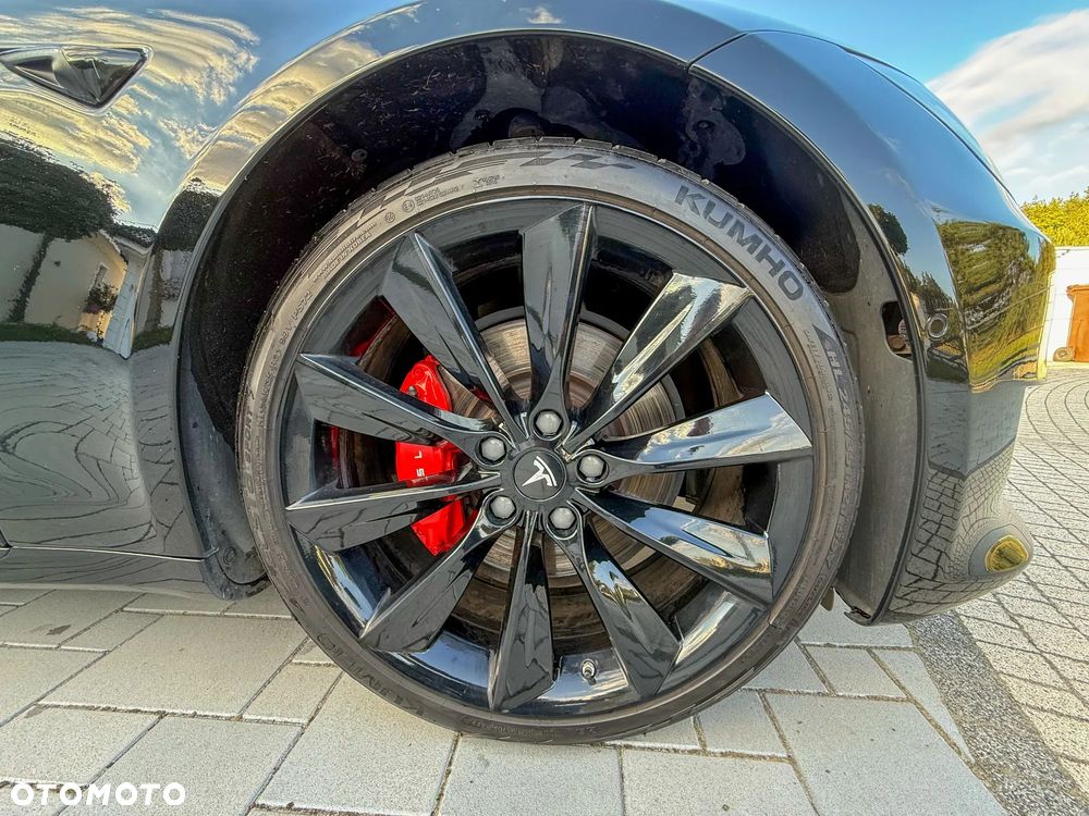 Tesla Model S Performance - 10