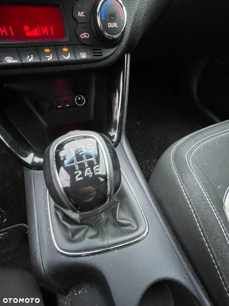 Kia Ceed 1.6 GDI Spirit - 17