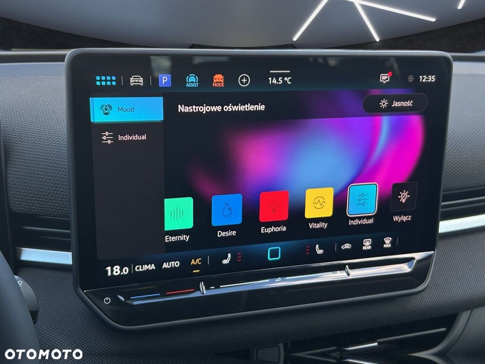 Volkswagen T-Roc - 24