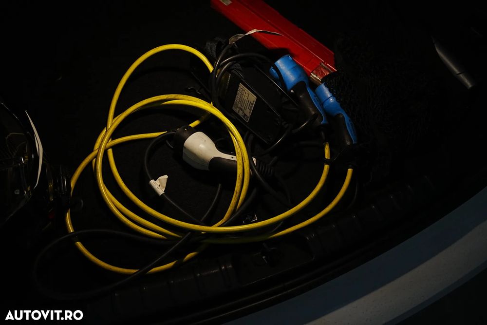 BMW Seria 3 - 14