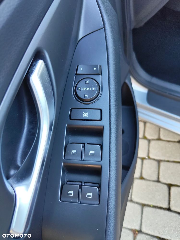 Hyundai i30 1.5 DPI Classic + - 12