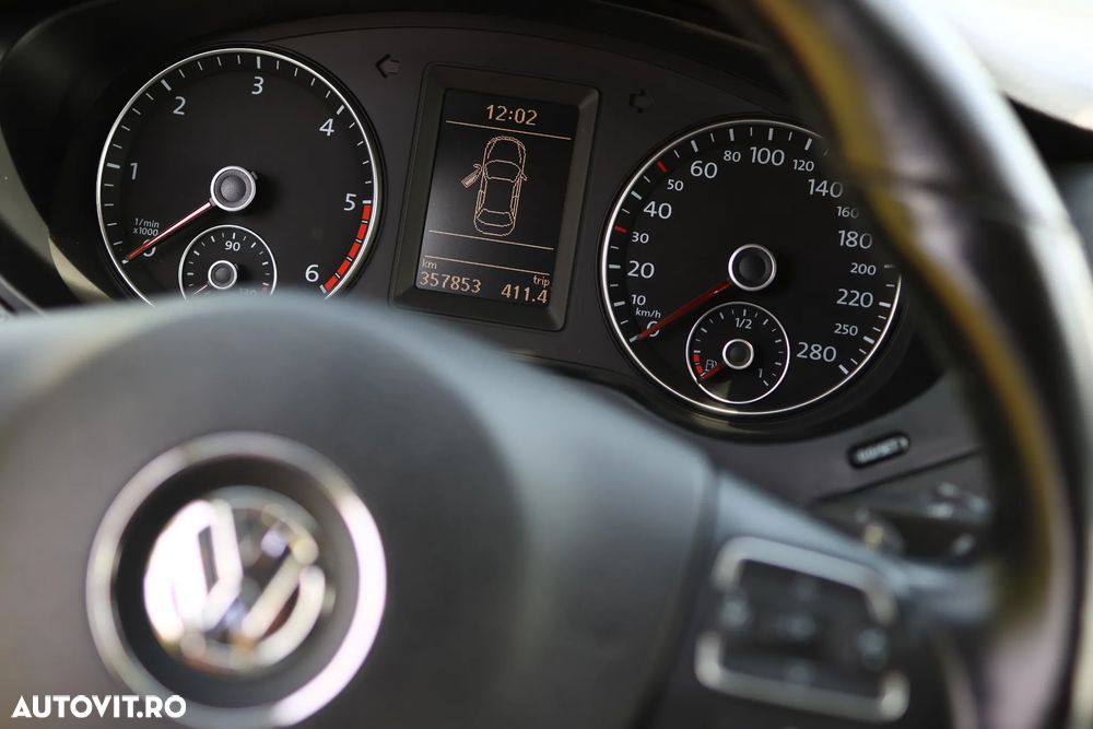 Volkswagen Jetta 2.0 TDI DPF Comfortline DSG - 16