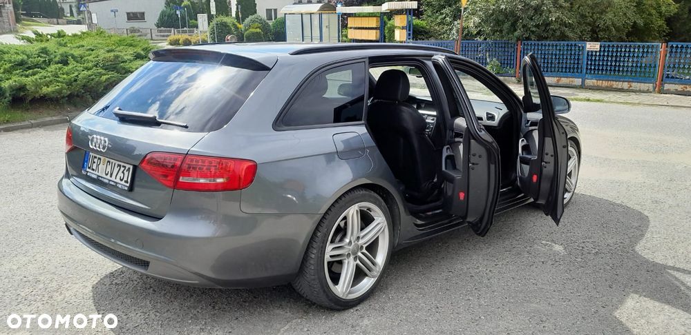 Audi A4 Avant - 16