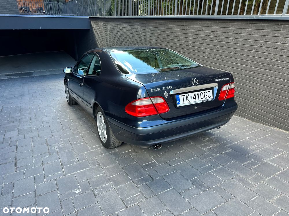 Mercedes-Benz CLK - 6