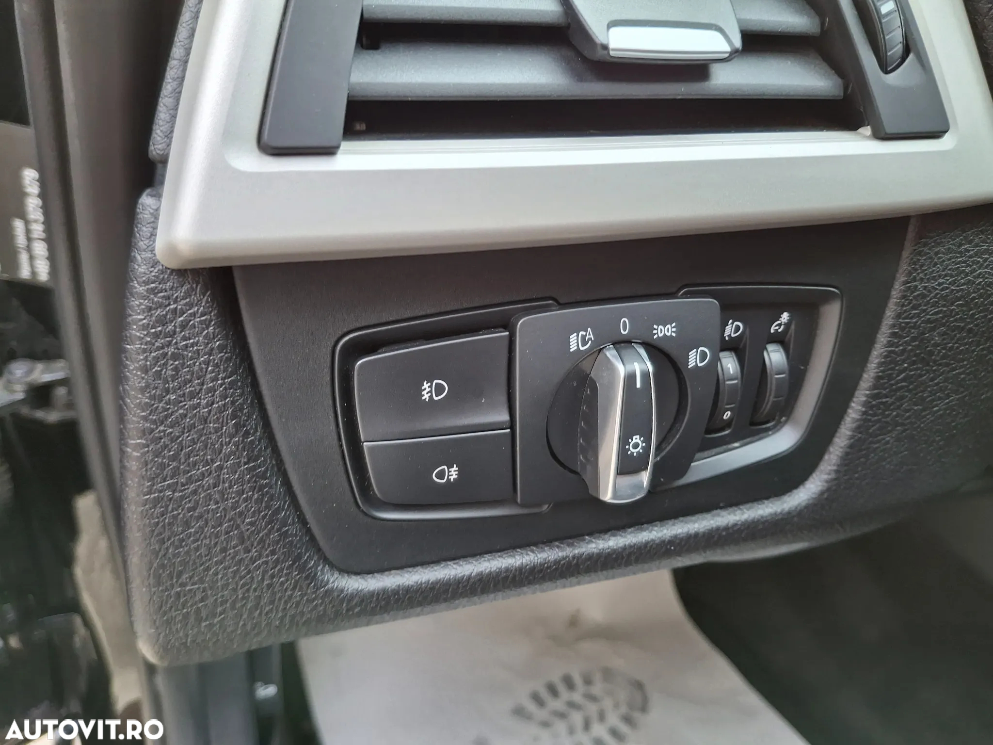 BMW Seria 3 320d Aut. Sport Line - 10