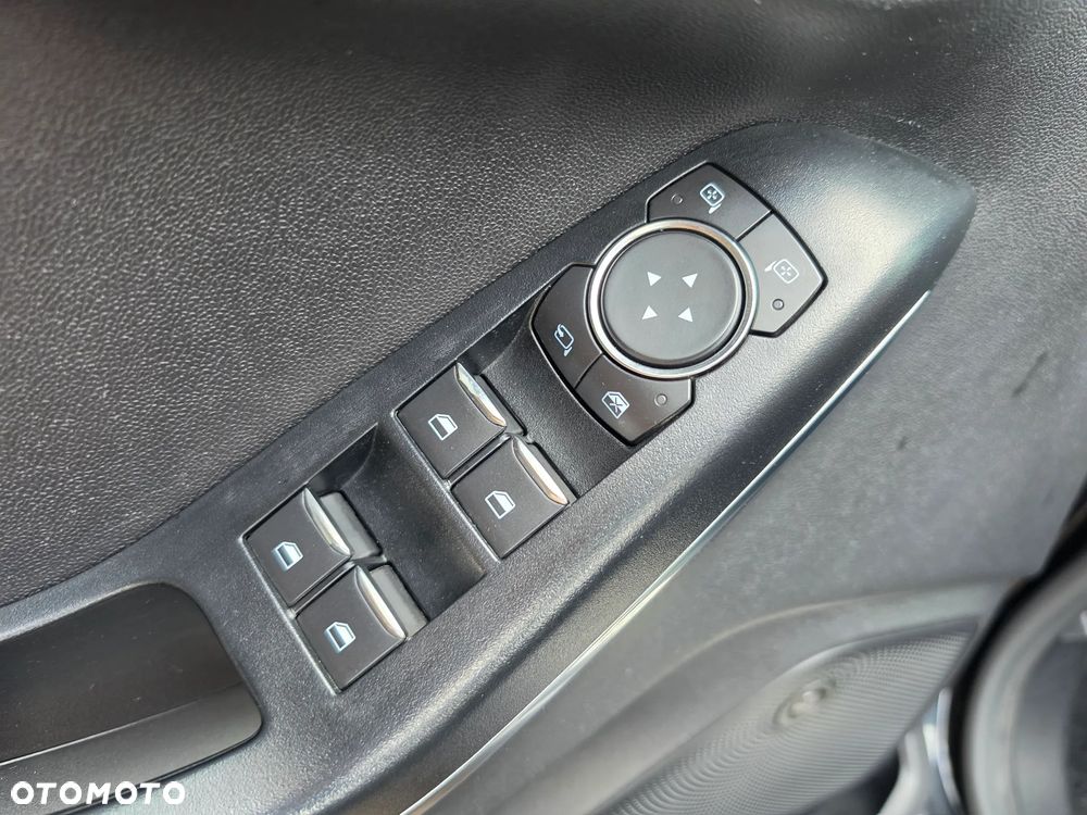 Ford Fiesta 1.0 EcoBoost STart-Stop ST-LINE - 28