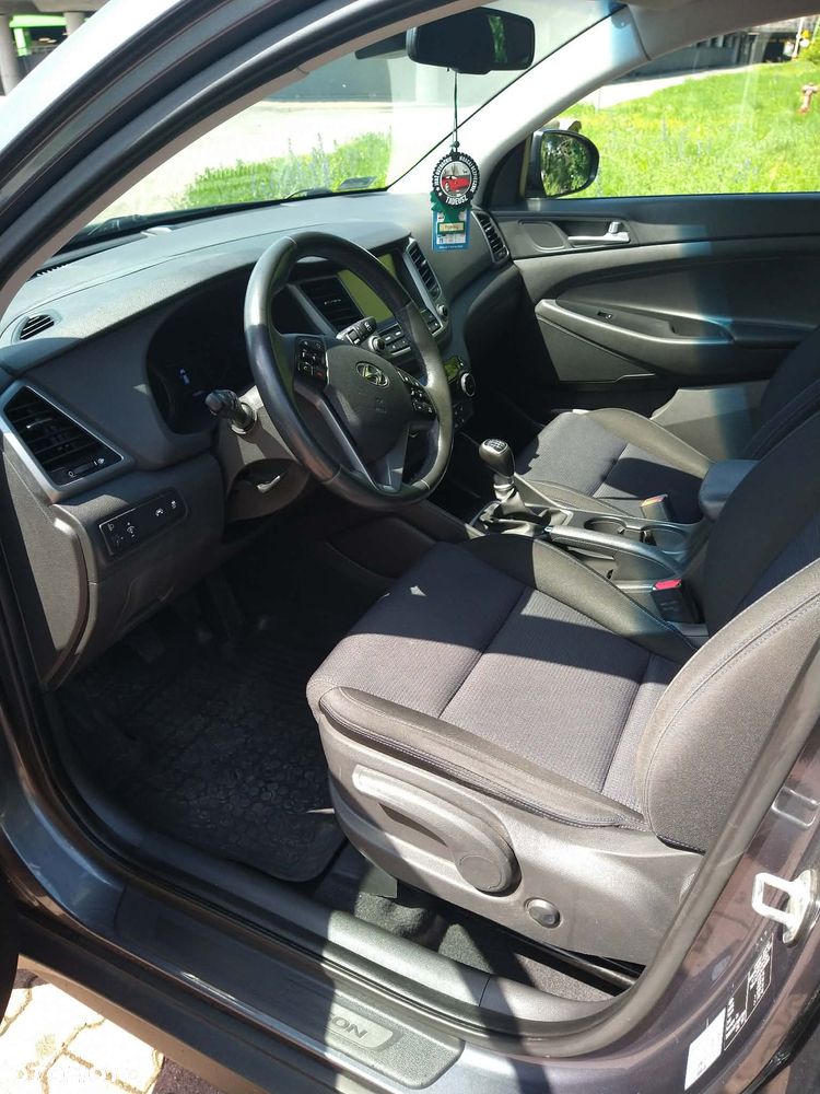 Hyundai Tucson 2.0 CRDI Comfort 4WD - 10