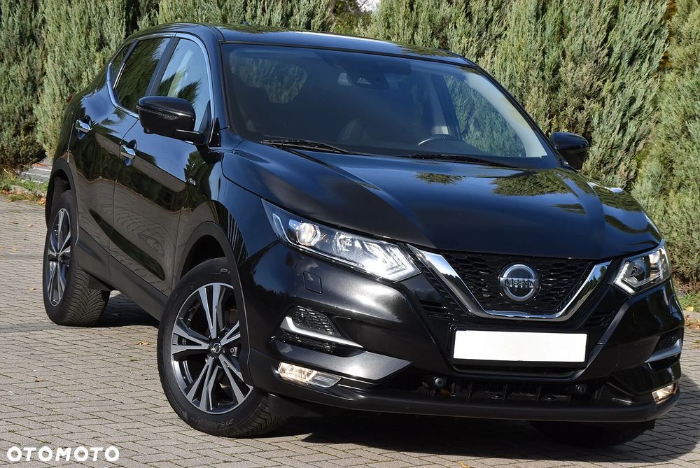 Nissan Qashqai - 1