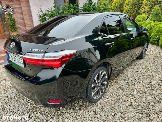 Toyota Corolla - 4