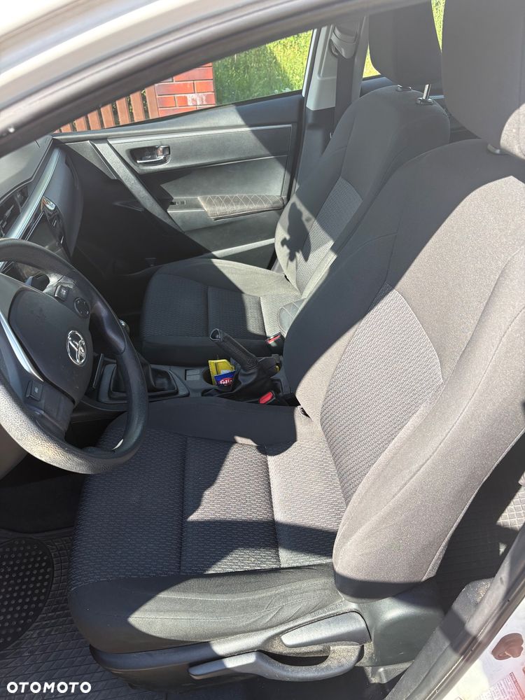 Toyota Corolla 1.4 D-4D Premium - 11