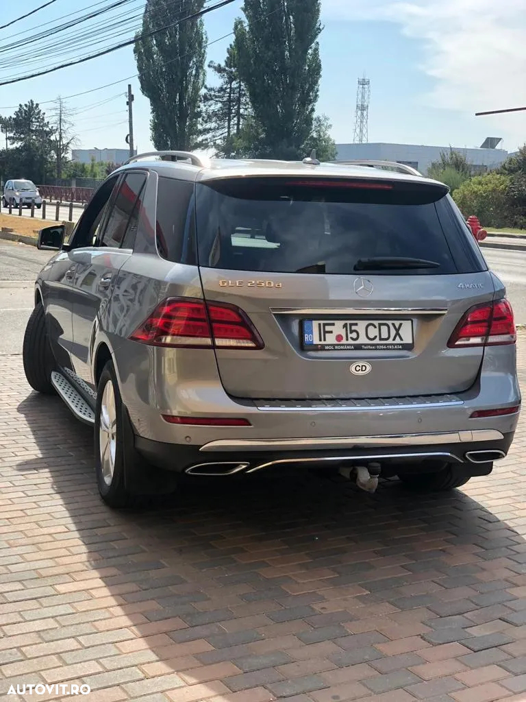 Mercedes-Benz GLE 250 d 4MATIC - 5