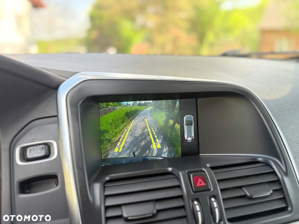 Volvo XC 60 D4 Geartronic Summum - 21