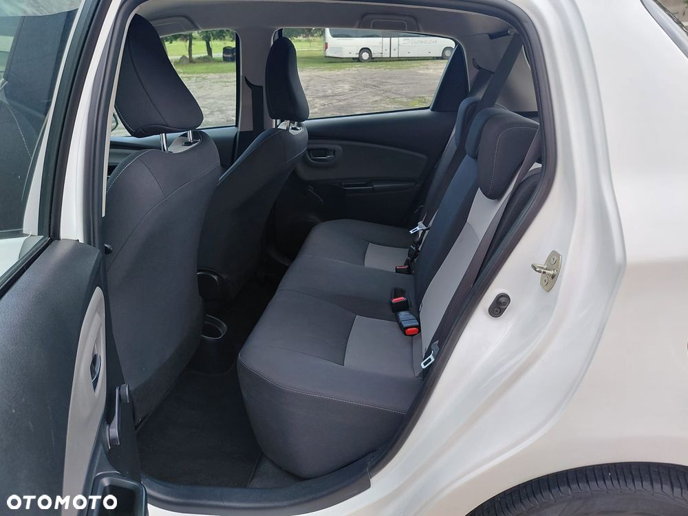 Toyota Yaris 1.0 VVT-i - 9
