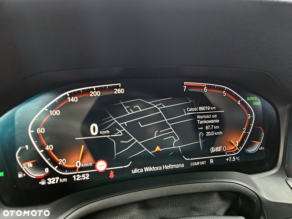 BMW Seria 3 330i xDrive M Sport - 16