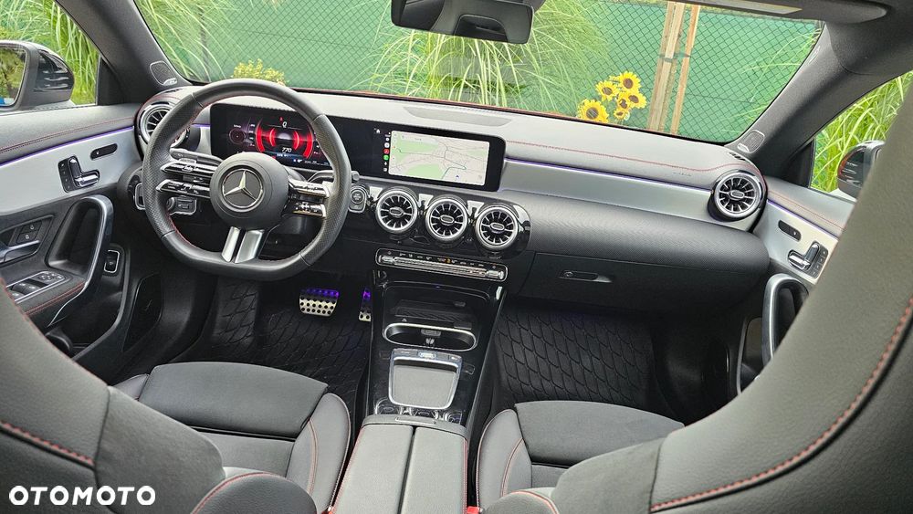 Mercedes-Benz CLA 250 mHEV 4-Matic AMG Line 8G-DCT - 33