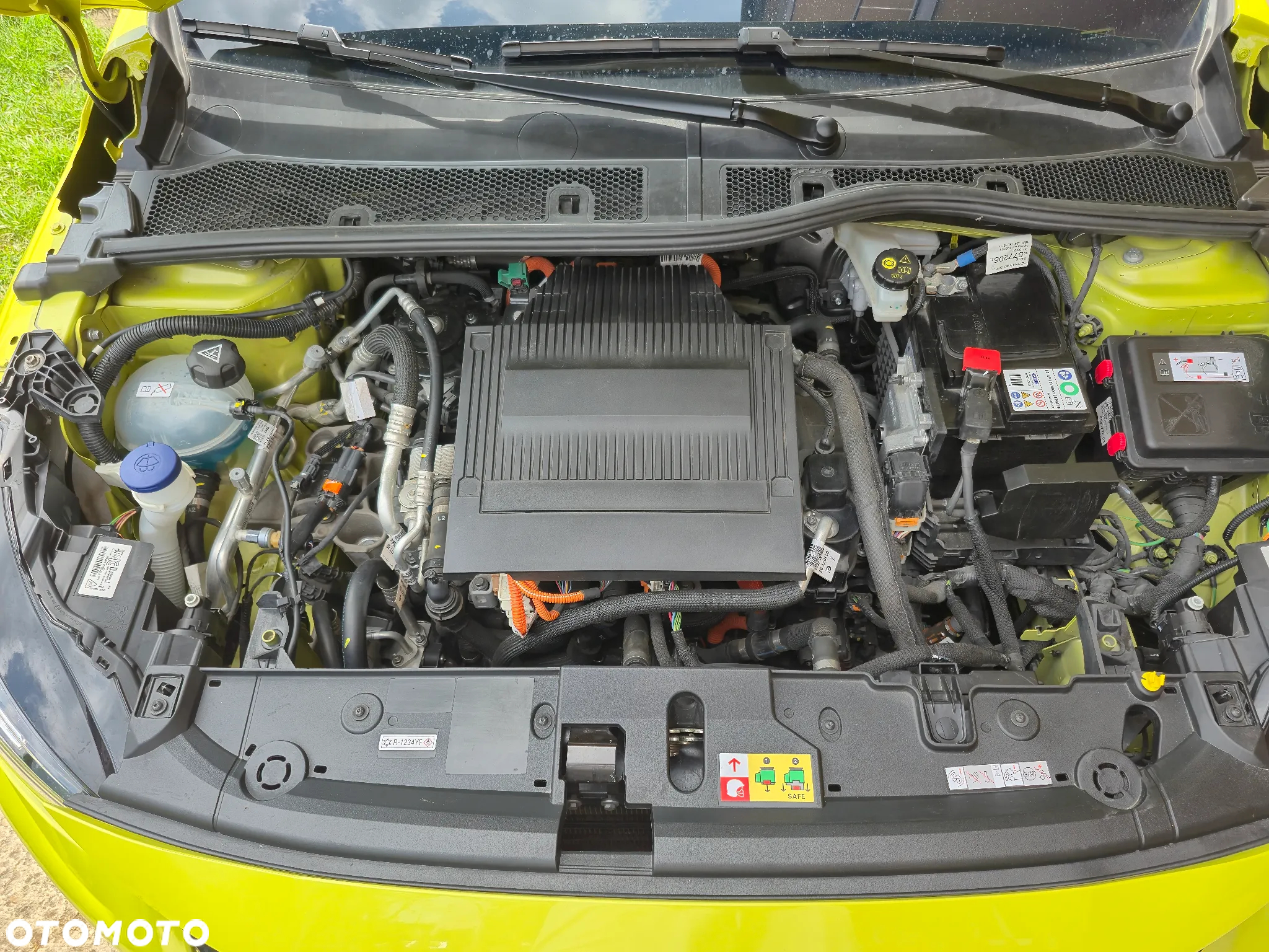 Peugeot 208 e-208 46.3kWh Allure - 27