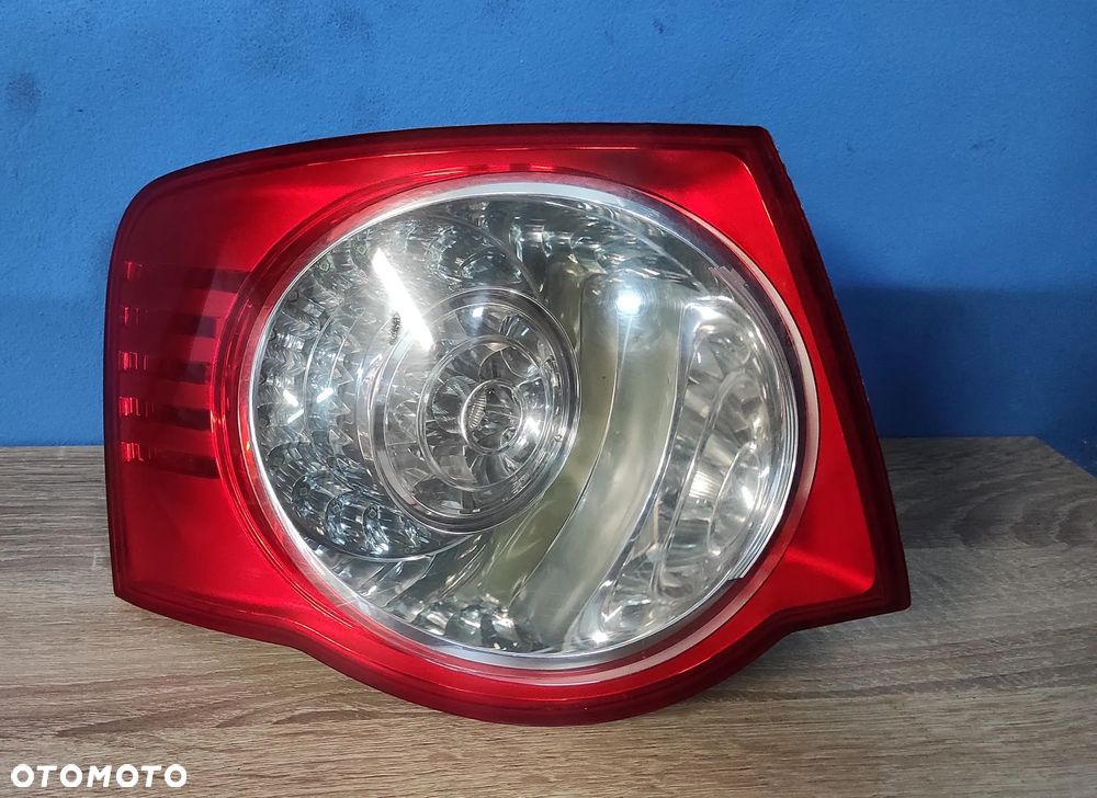 LAMPA TYLNA TYŁ LEWA PRAWA JETTA W BŁOTNIK EUROPA - 2