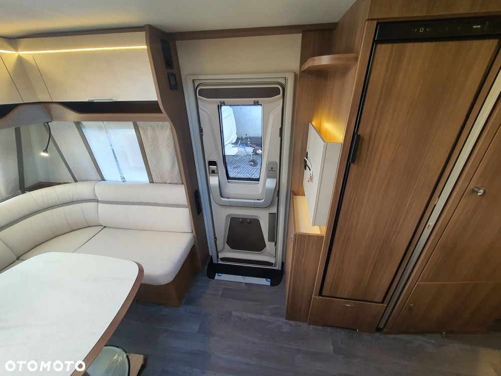 Tabbert CAZADORA 560 HTD 2,5 / zimowe ogrzewanie ALDE - 24