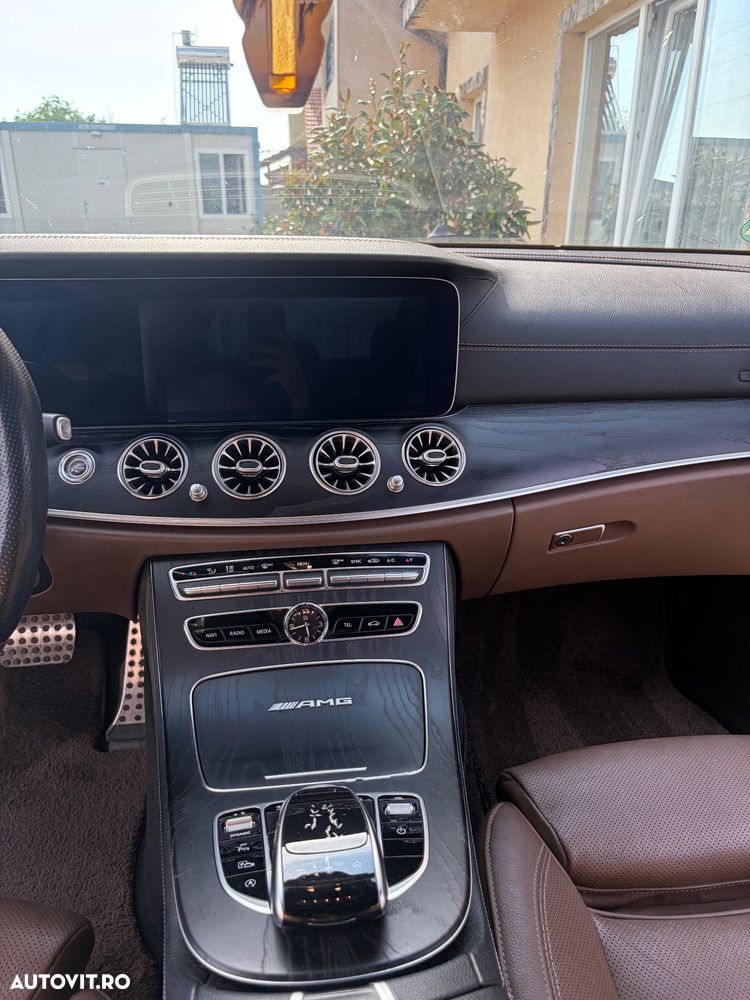 Mercedes-Benz E 350 D 4MATIC Aut. - 4