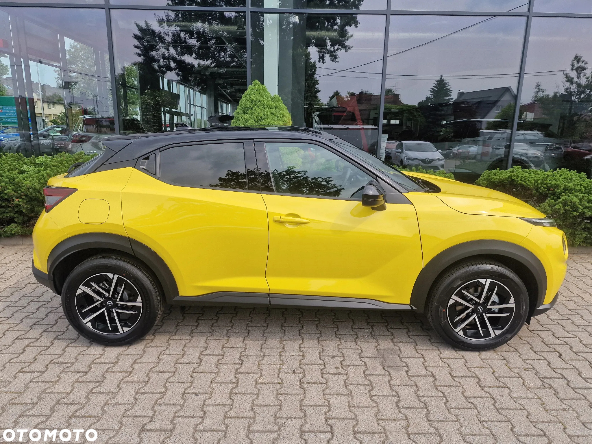 Nissan Juke 1.0 DIG-T N-Connecta DCT - 3