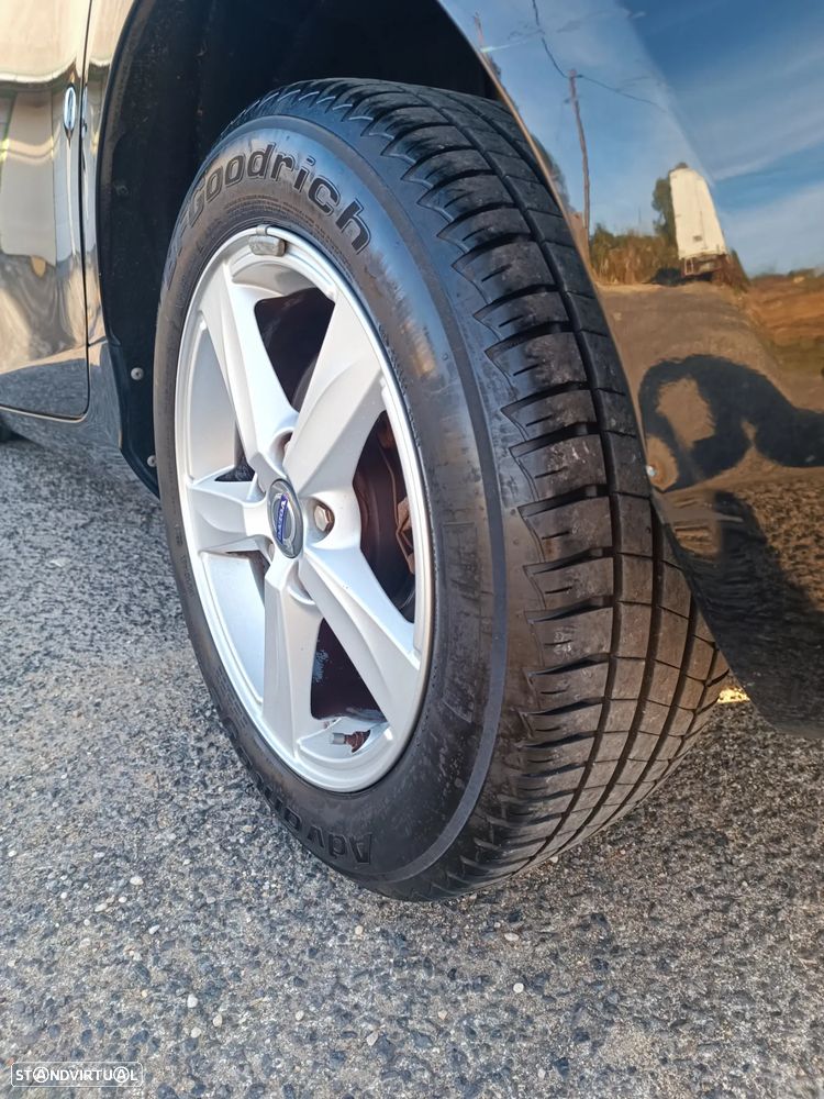 Volvo V40 1.6 D2 Momentum Eco - 13