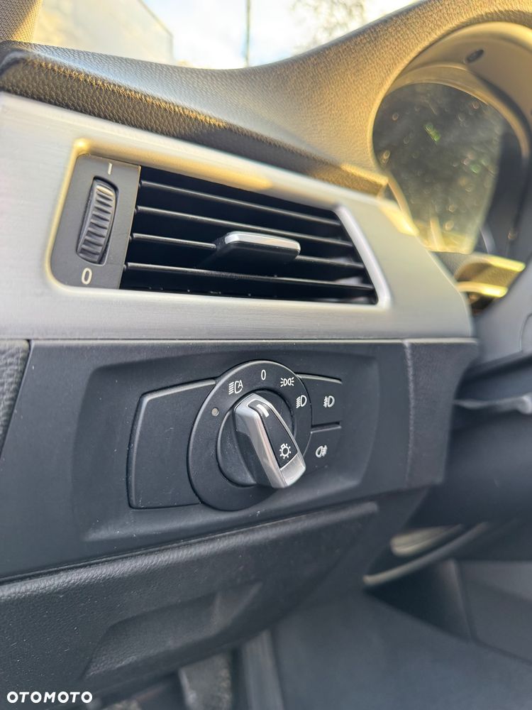 BMW Seria 3 320d DPF - 23