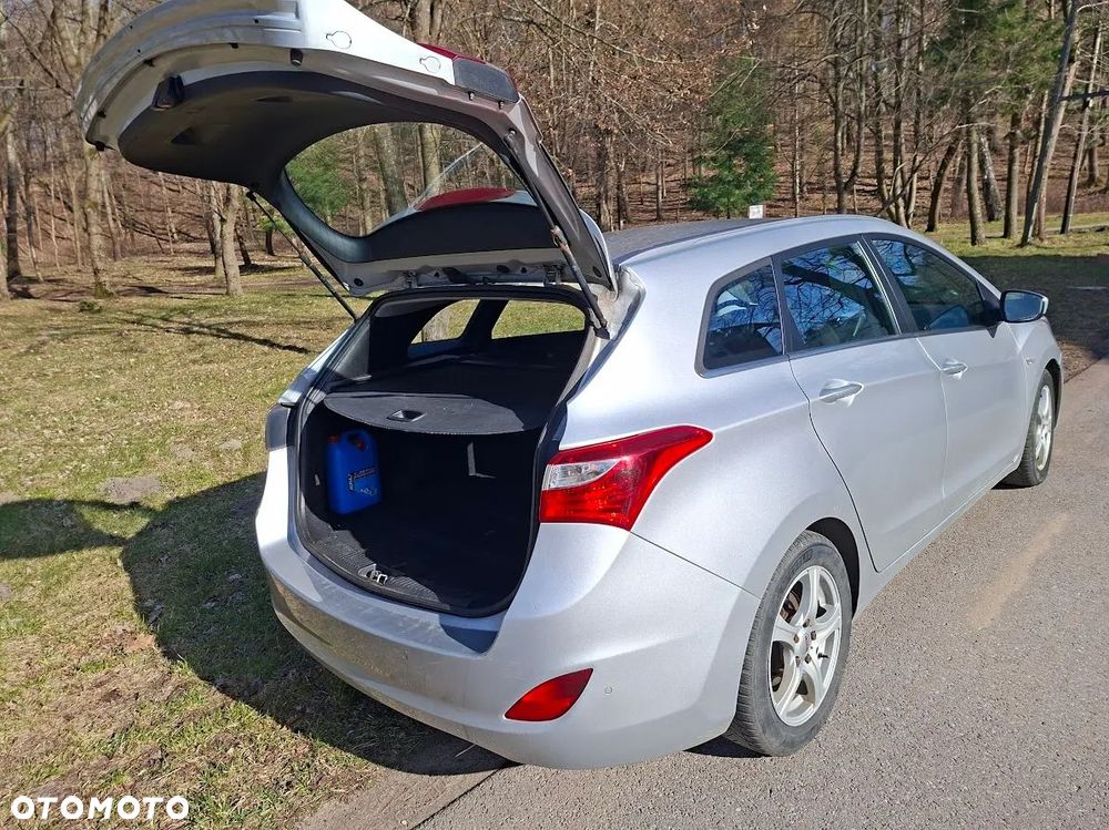 Hyundai i30 1.6 CRDi Classic - 9