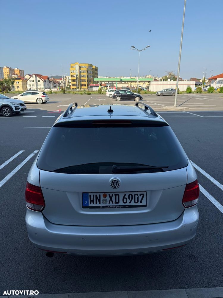 Volkswagen Golf - 5