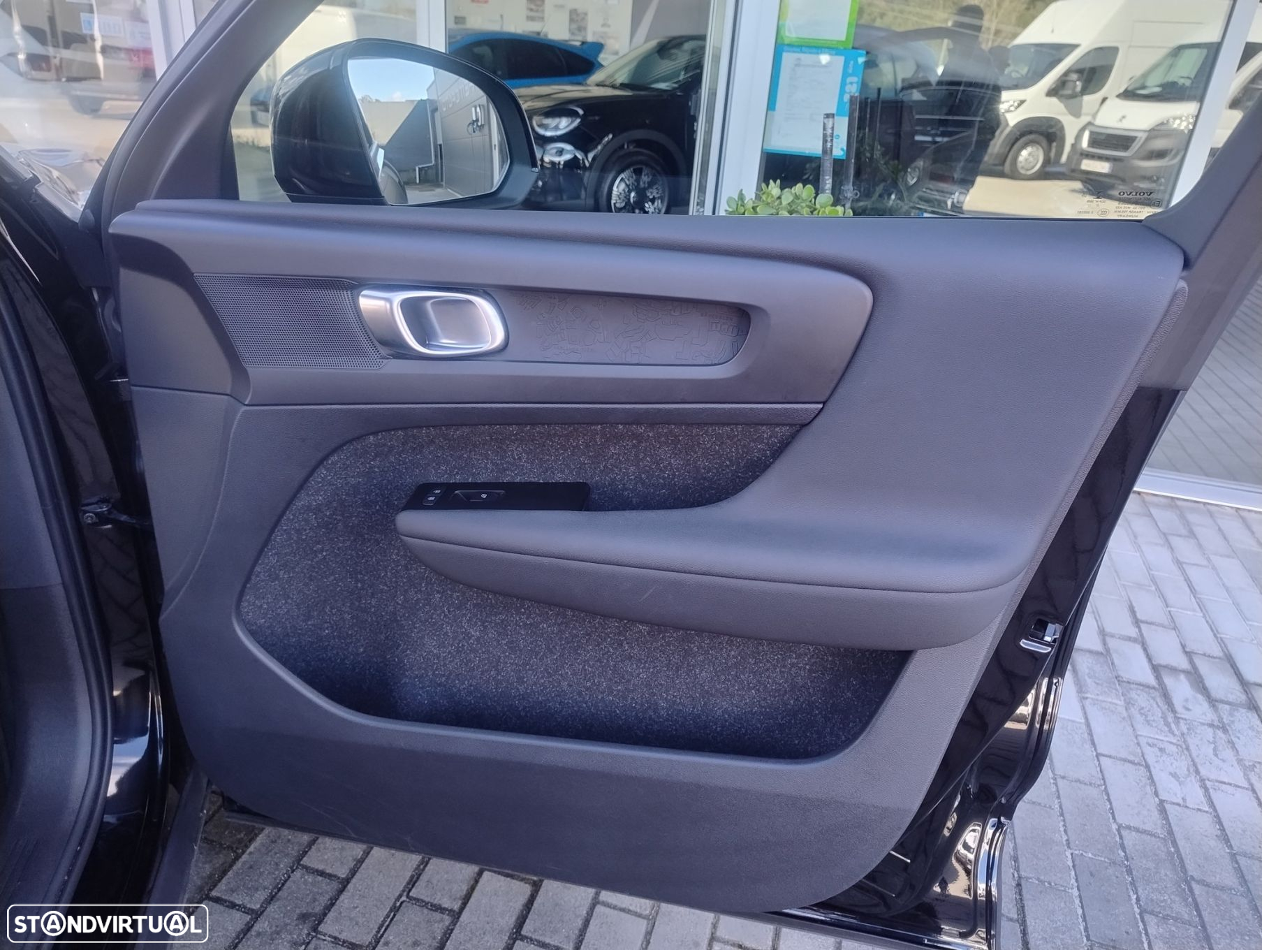 Volvo XC 40 1.5 T2 Momentum - 20