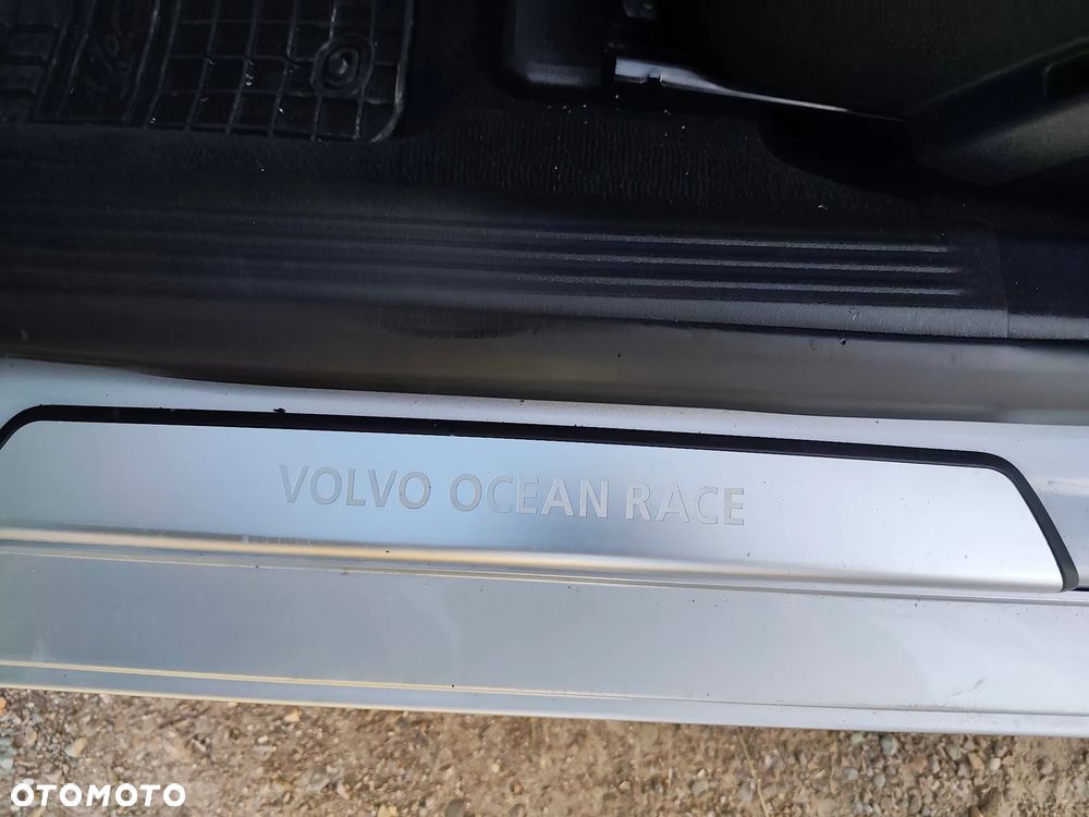 Volvo V40 D2 Ocean Race - 13