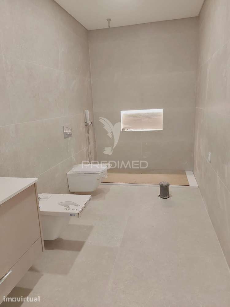 Moradia Nova de 3 Quartos com Suíte, Espaço Gourmet e Garagem em Fe... - Grande imagem: 5/7