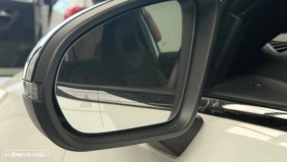 Mercedes-Benz A 250 e AMG Line - 11