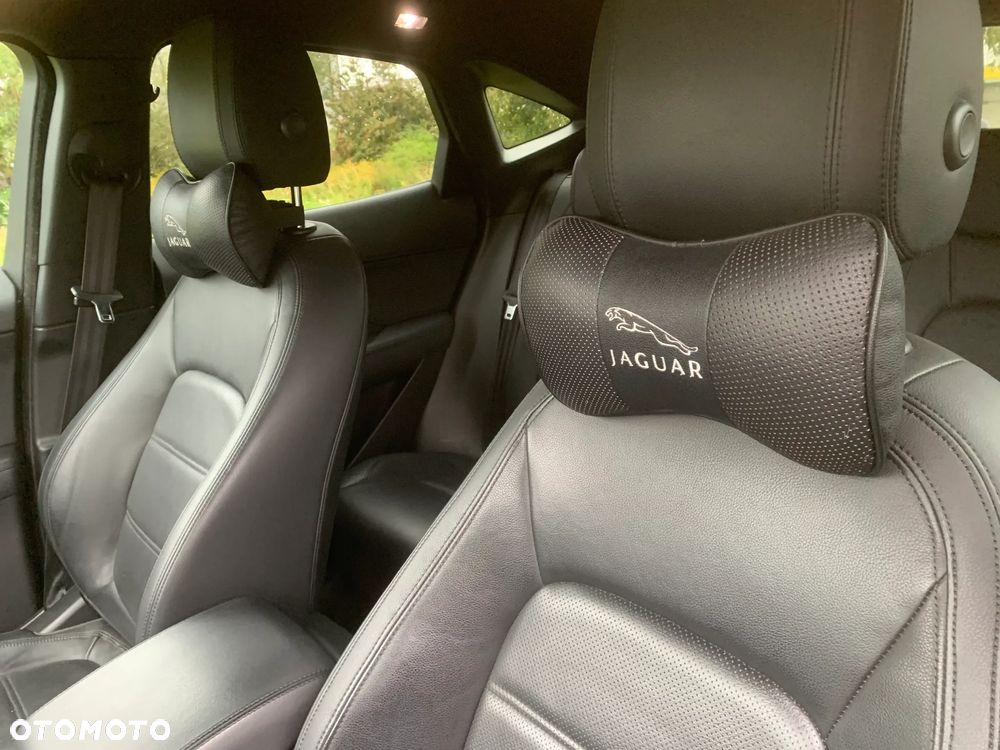 Jaguar E-Pace 2.0 i4D AWD - 10