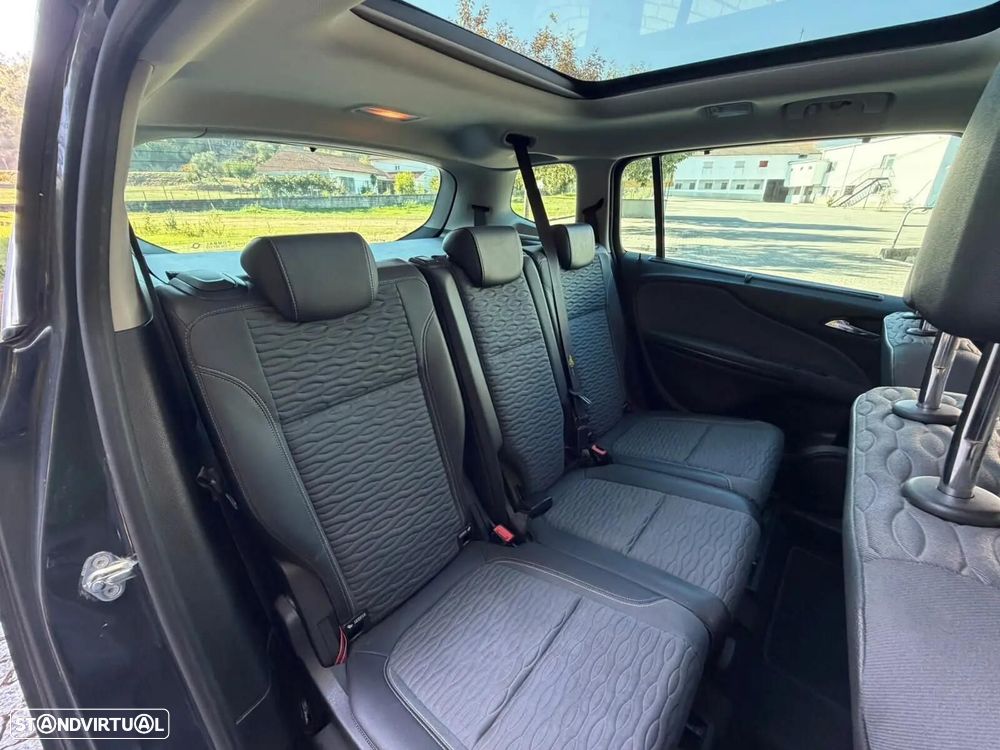 Opel Zafira 1.6 CDTi Executive - 40