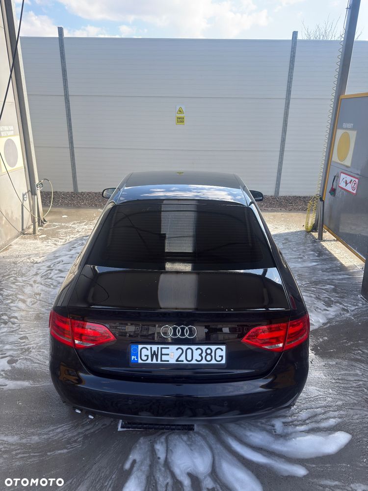 Audi A4 Limousine 2.0 TDI - 11