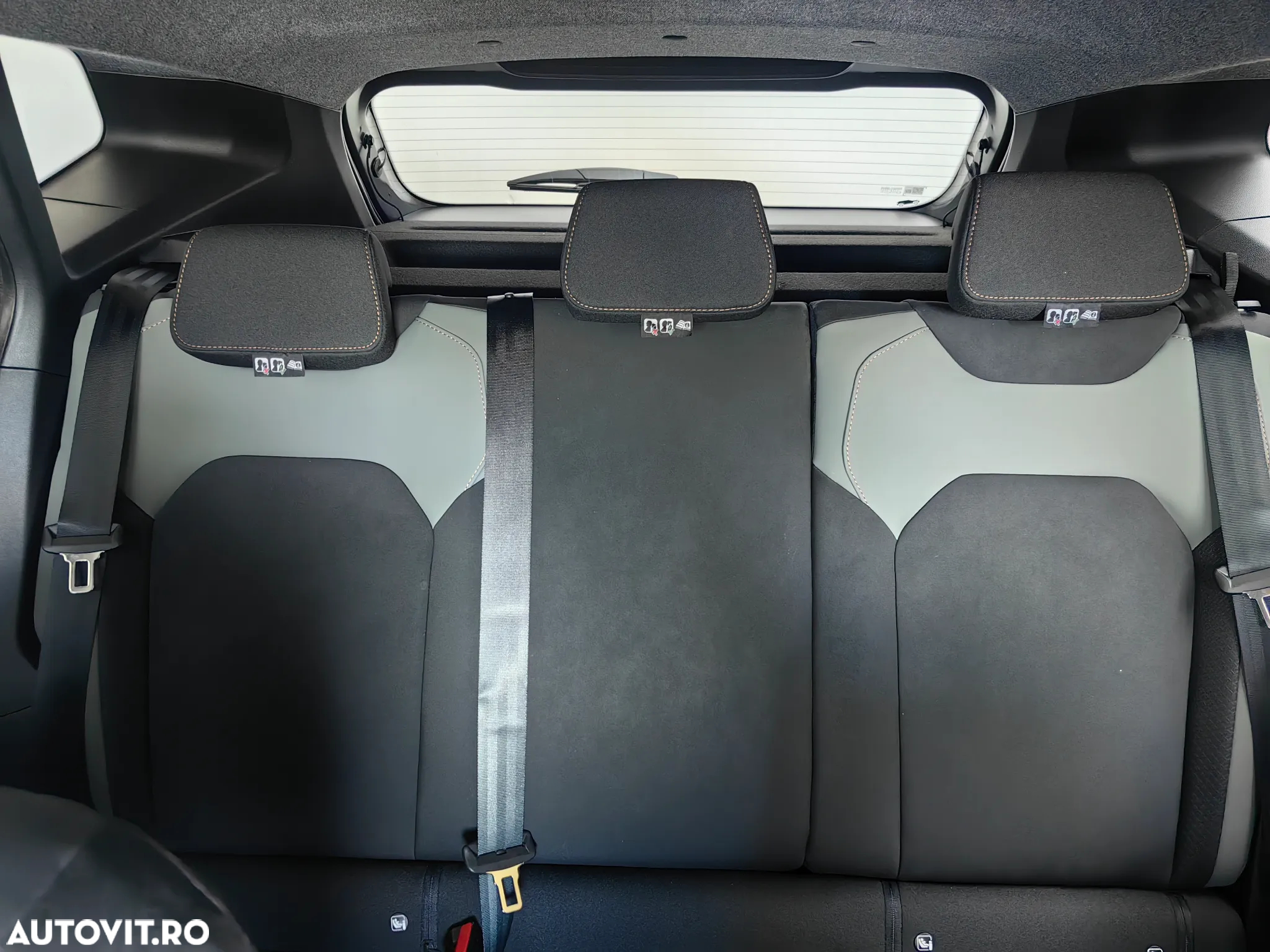 Dacia Duster HEV 140 Extreme - 14
