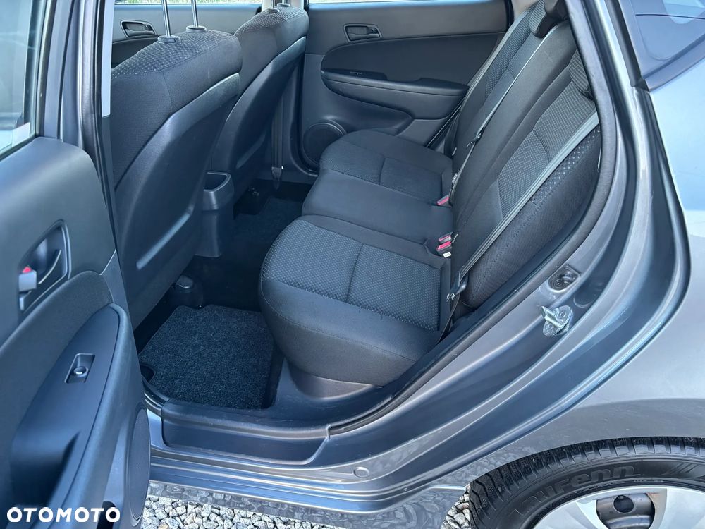 Hyundai i30 1.6 CRDi FIFA WM Edition - 22