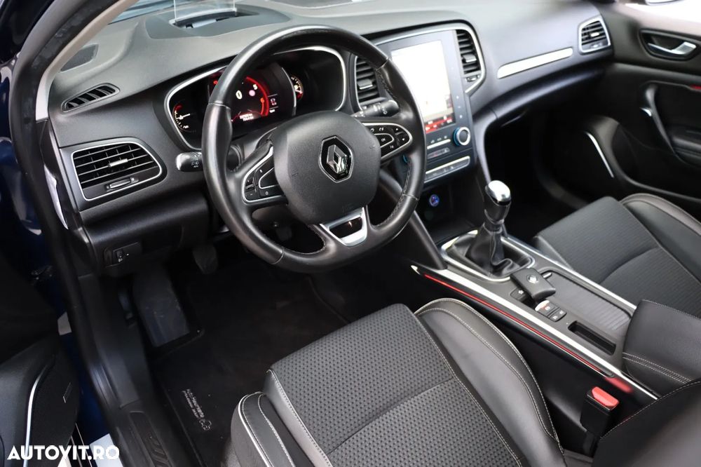 Renault Megane TCe 140 GPF BOSE EDITION - 14
