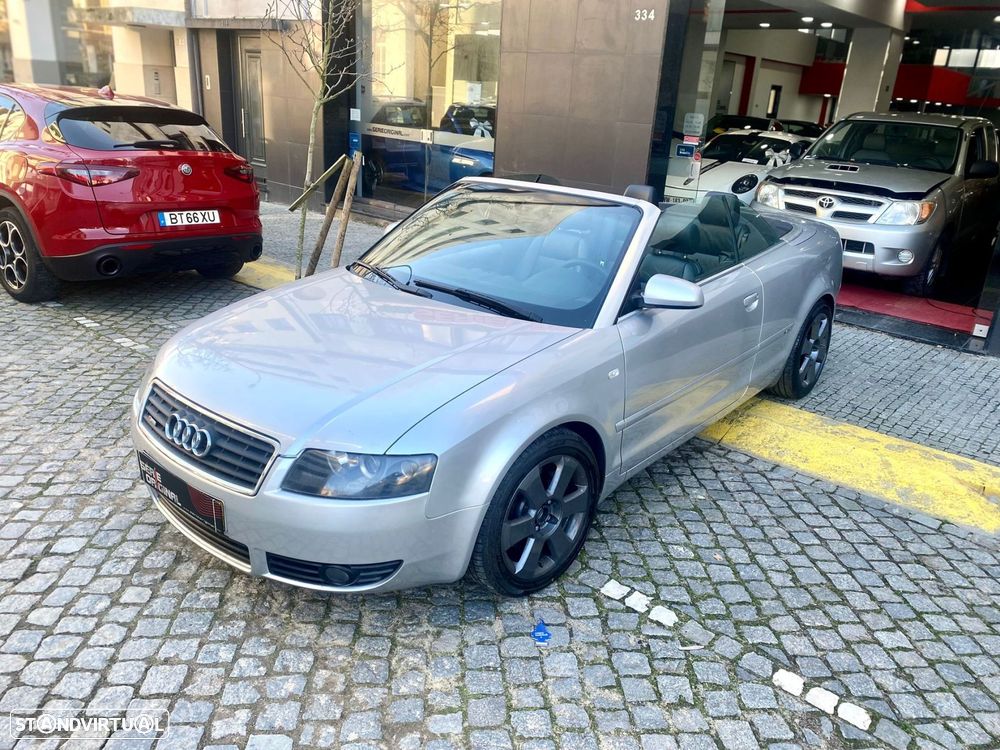 Audi A4 Cabrio 2.5 TDI S-line - 2