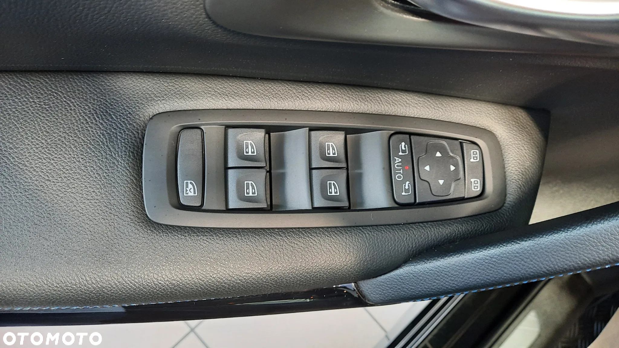 Renault Kadjar TCe 140 GPF LIMITED - 10