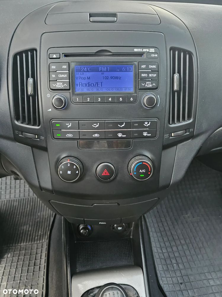 Hyundai i30 1.6 Premium - 11