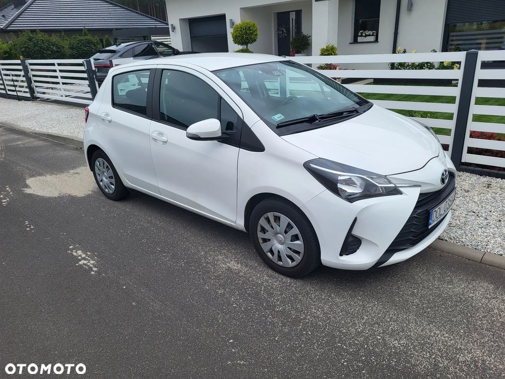 Toyota Yaris - 4