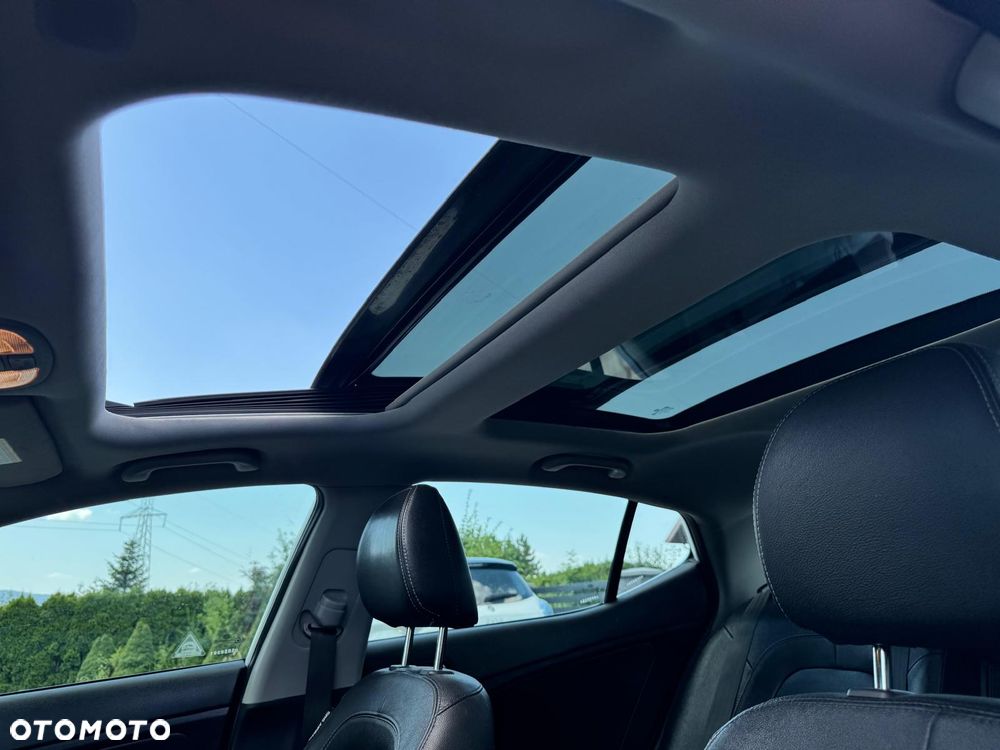 Kia Optima - 28